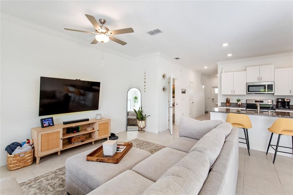 待售: $299,999 (3 贝兹, 2 浴室, 1601 平方英尺)