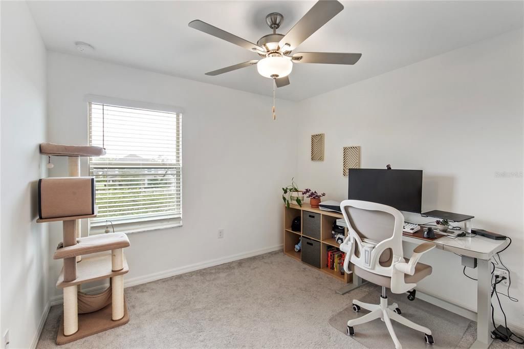 待售: $299,999 (3 贝兹, 2 浴室, 1601 平方英尺)