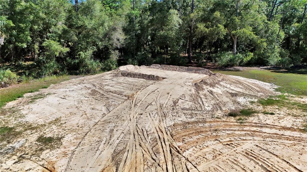 En Venta: $215,000 (4.88 acres)