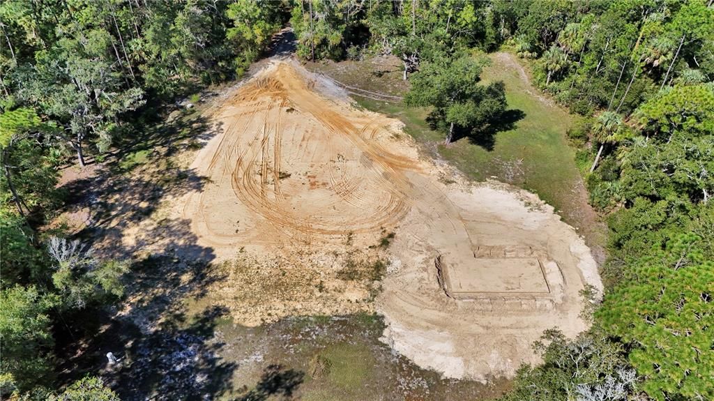 En Venta: $215,000 (4.88 acres)