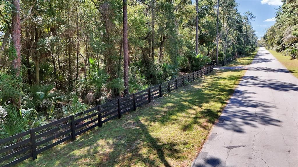 En Venta: $215,000 (4.88 acres)