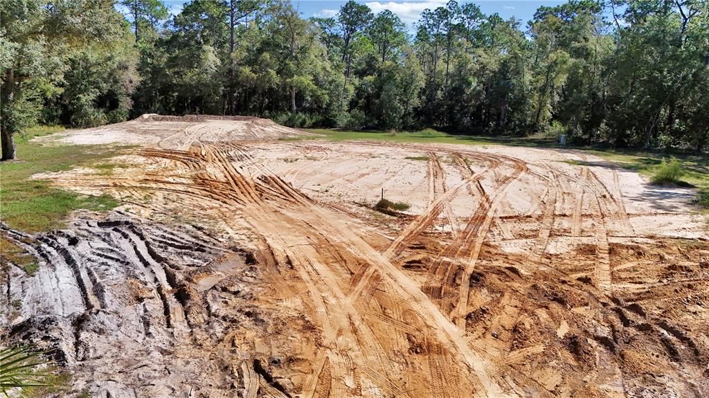 En Venta: $215,000 (4.88 acres)