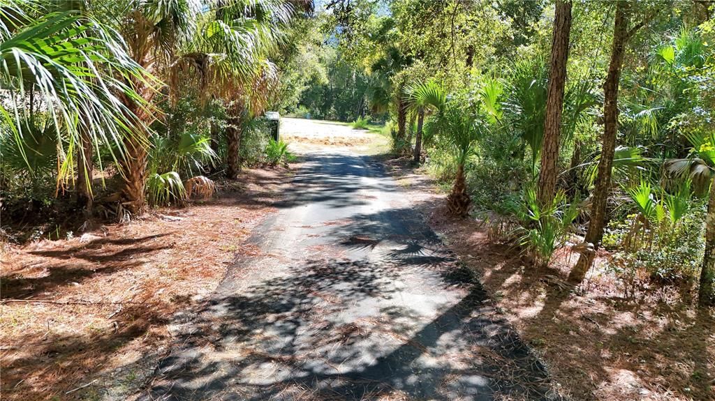 En Venta: $215,000 (4.88 acres)