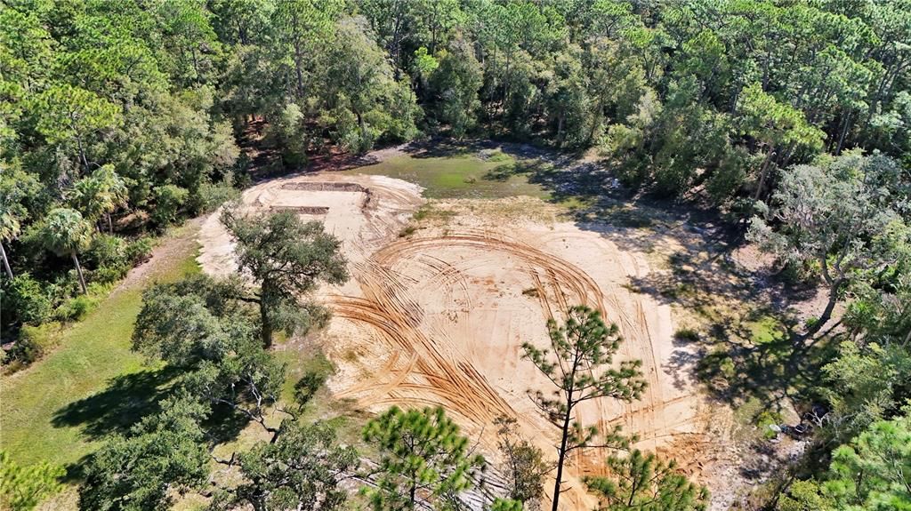 En Venta: $215,000 (4.88 acres)