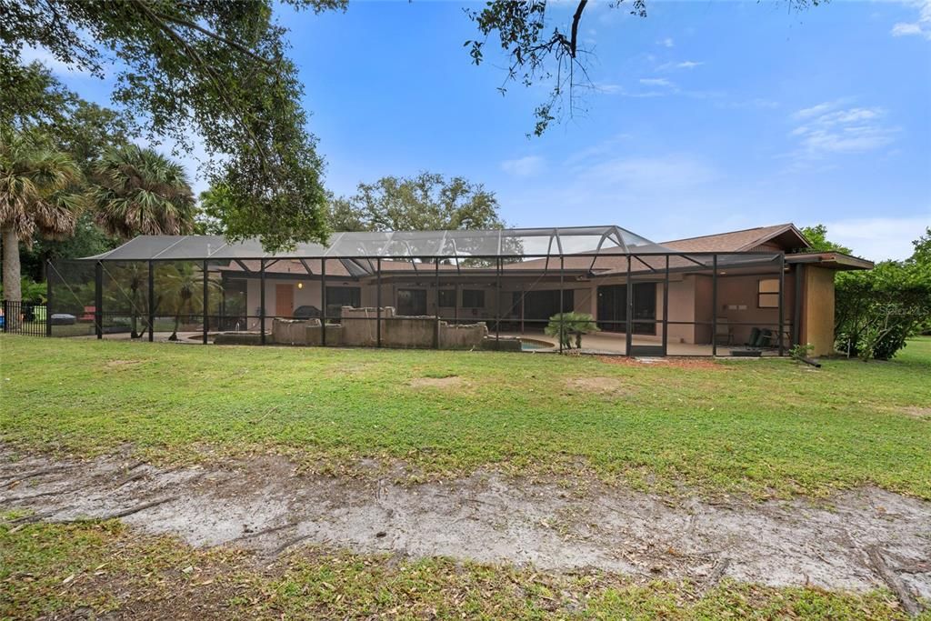 For Sale: $949,000 (4 beds, 3 baths, 3312 Square Feet)