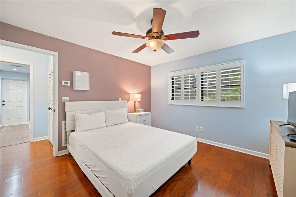 For Sale: $949,000 (4 beds, 3 baths, 3312 Square Feet)