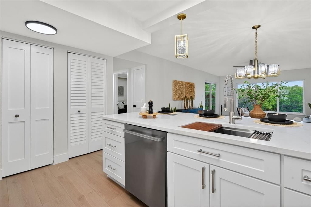 En Venta: $675,000 (2 camas, 2 baños, 1312 Pies cuadrados)