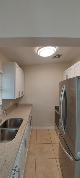 For Sale: $250,000 (3 beds, 1 baths, 836 Square Feet)