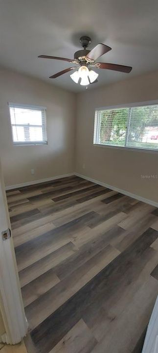 For Sale: $250,000 (3 beds, 1 baths, 836 Square Feet)
