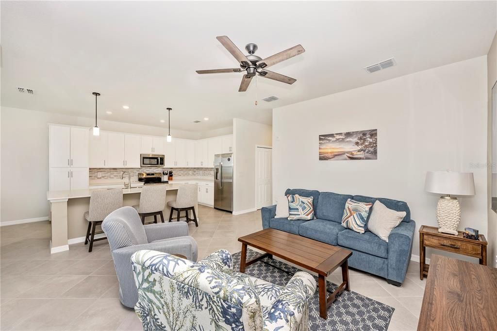 В аренду: $5,500 (2 спален, 2 ванн, 1154 Квадратных фут)