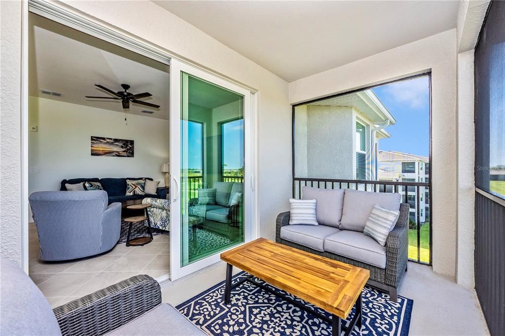 В аренду: $5,500 (2 спален, 2 ванн, 1154 Квадратных фут)