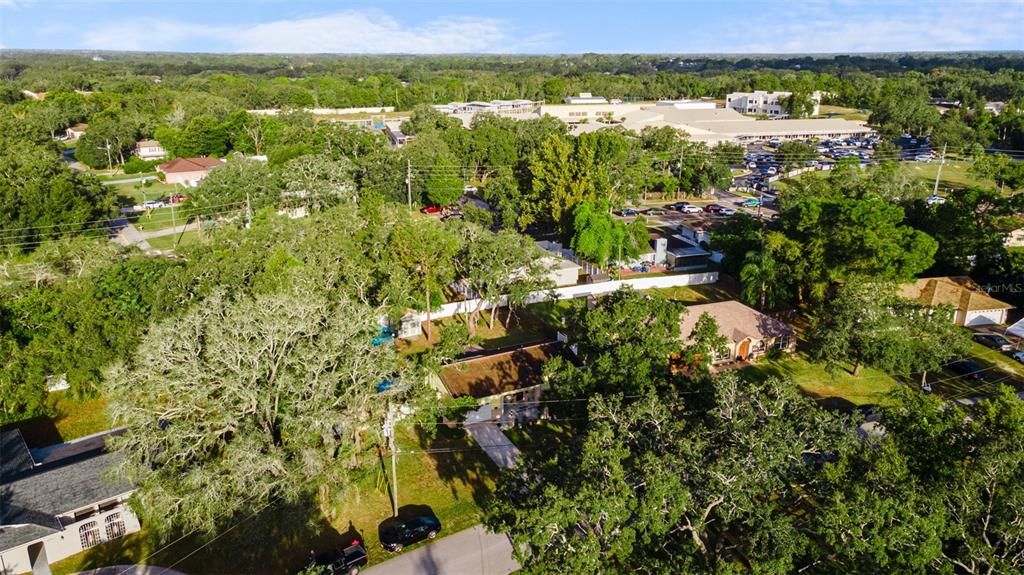 合同活跃: $254,900 (3 贝兹, 2 浴室, 1032 平方英尺)