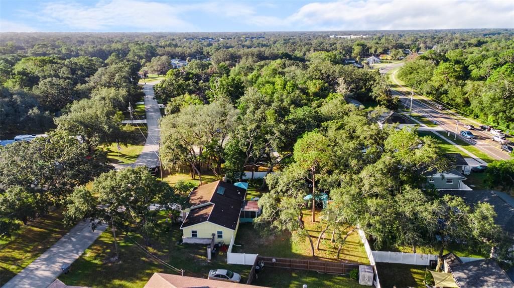 合同活跃: $254,900 (3 贝兹, 2 浴室, 1032 平方英尺)