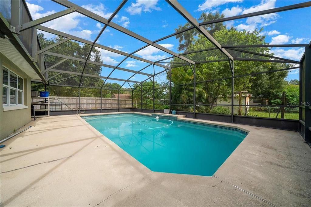 待售: $265,000 (2 贝兹, 1 浴室, 1200 平方英尺)