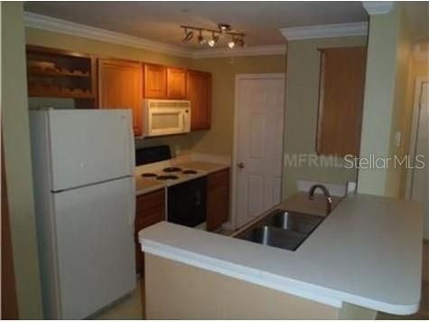 For Rent: $1,495 (2 beds, 1 baths, 1110 Square Feet)