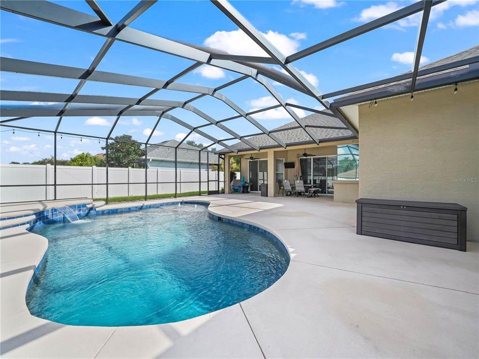 En Venta: $470,000 (4 camas, 3 baños, 2438 Pies cuadrados)