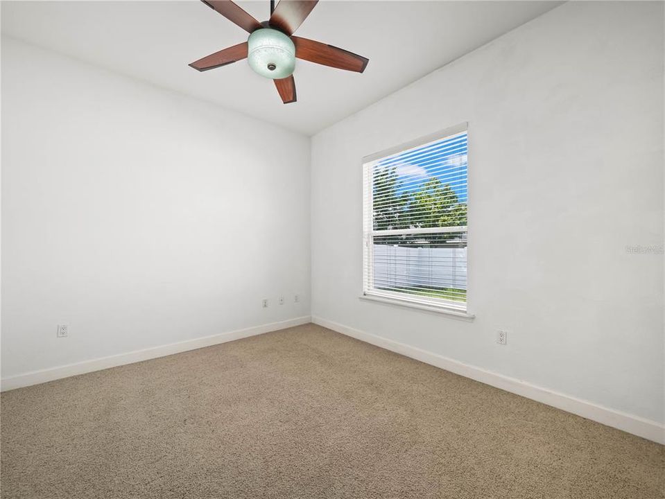 En Venta: $470,000 (4 camas, 3 baños, 2438 Pies cuadrados)