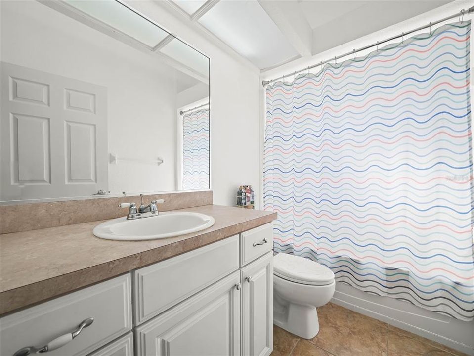 En Venta: $470,000 (4 camas, 3 baños, 2438 Pies cuadrados)