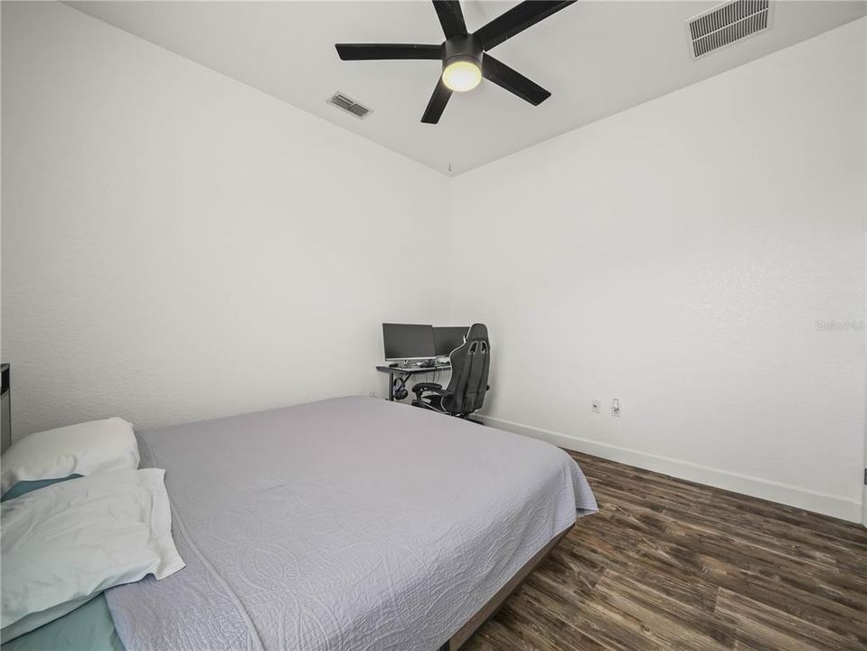 En Venta: $470,000 (4 camas, 3 baños, 2438 Pies cuadrados)