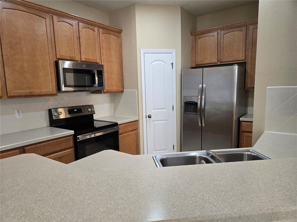 En Renta: $2,100 (3 camas, 2 baños, 1864 Pies cuadrados)