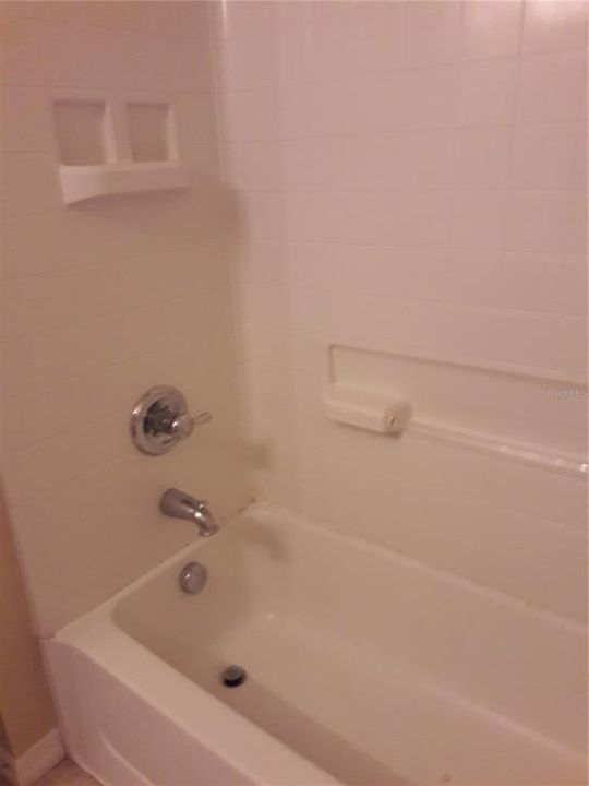 En Renta: $2,100 (3 camas, 2 baños, 1864 Pies cuadrados)