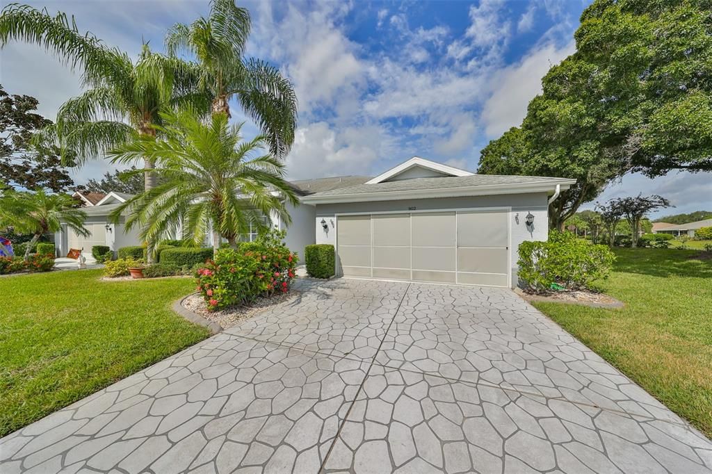 For Sale: $210,000 (2 beds, 2 baths, 1825 Square Feet)