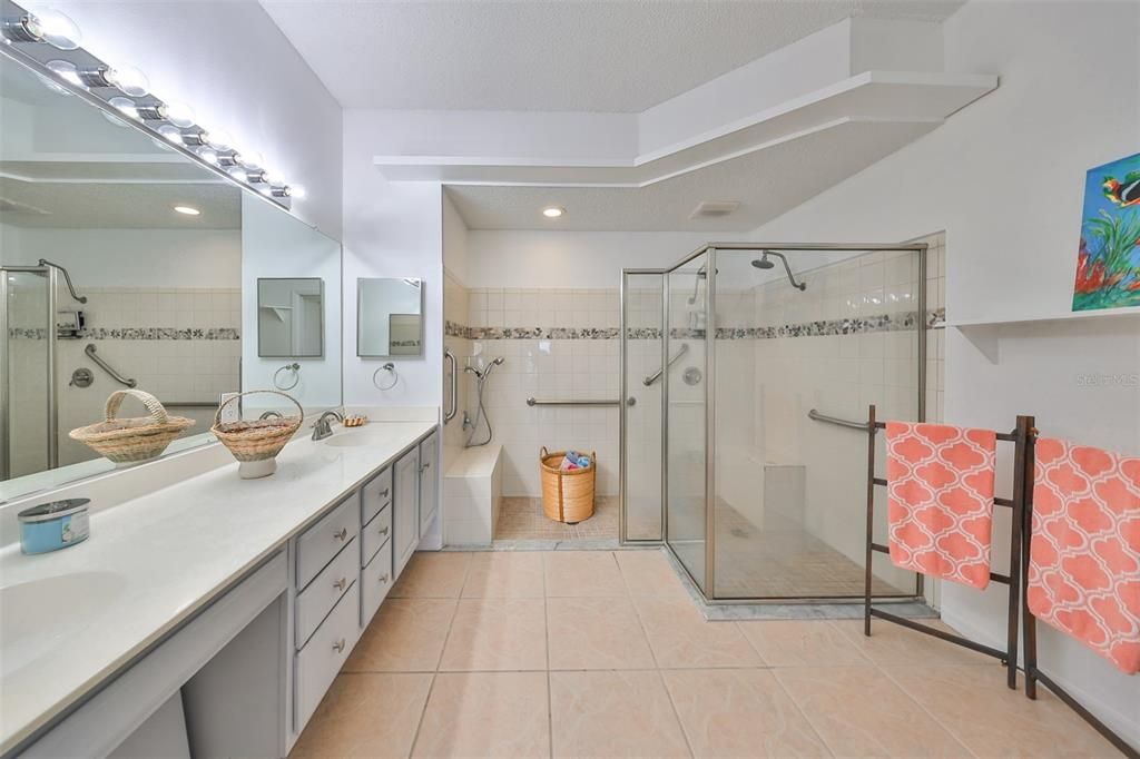 For Sale: $210,000 (2 beds, 2 baths, 1825 Square Feet)