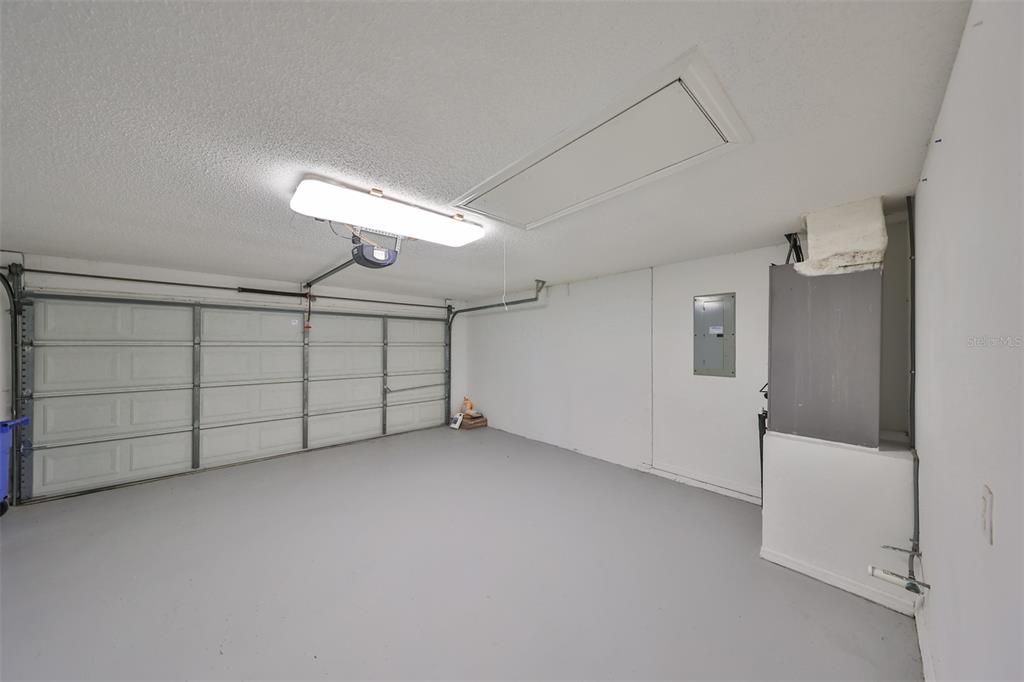 For Sale: $210,000 (2 beds, 2 baths, 1825 Square Feet)