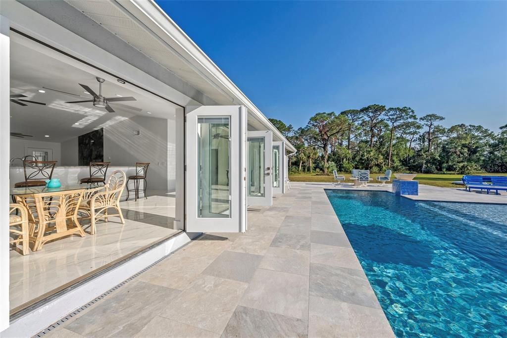 En Venta: $1,300,000 (4 camas, 3 baños, 2474 Pies cuadrados)