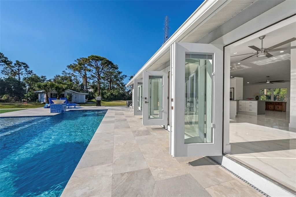 En Venta: $1,300,000 (4 camas, 3 baños, 2474 Pies cuadrados)