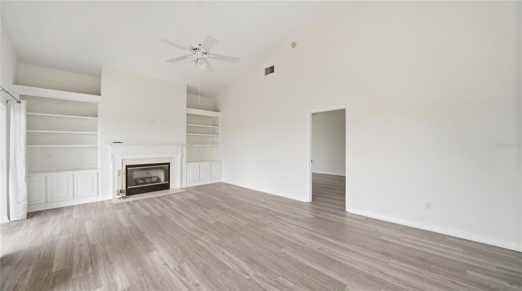 待售: $825,000 (3 贝兹, 2 浴室, 2220 平方英尺)