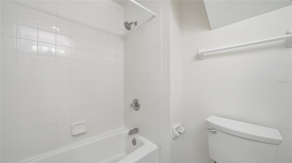 待售: $825,000 (3 贝兹, 2 浴室, 2220 平方英尺)