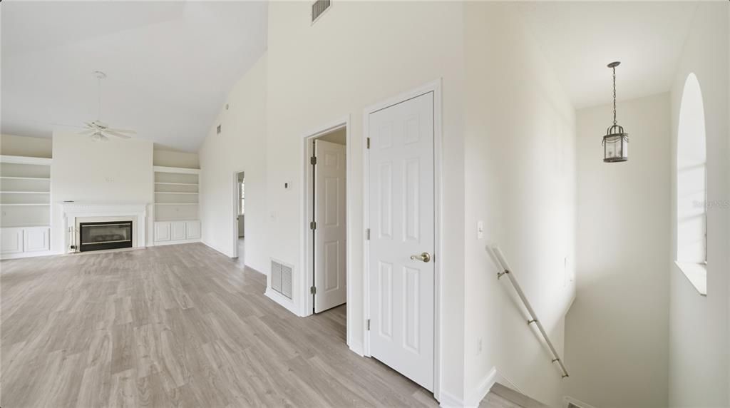 待售: $825,000 (3 贝兹, 2 浴室, 2220 平方英尺)