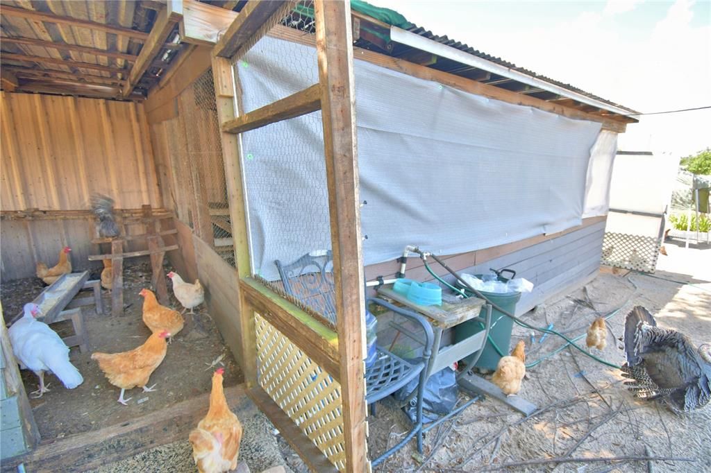 На продажу: $380,000 (4 спален, 2 ванн, 2432 Квадратных фут)