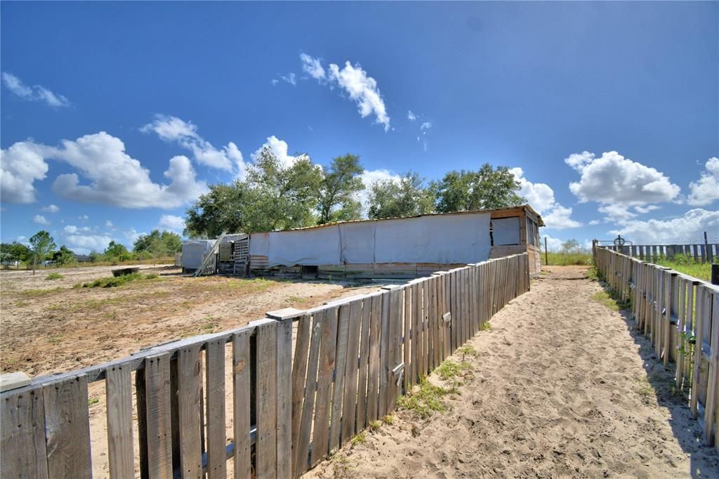 На продажу: $380,000 (4 спален, 2 ванн, 2432 Квадратных фут)