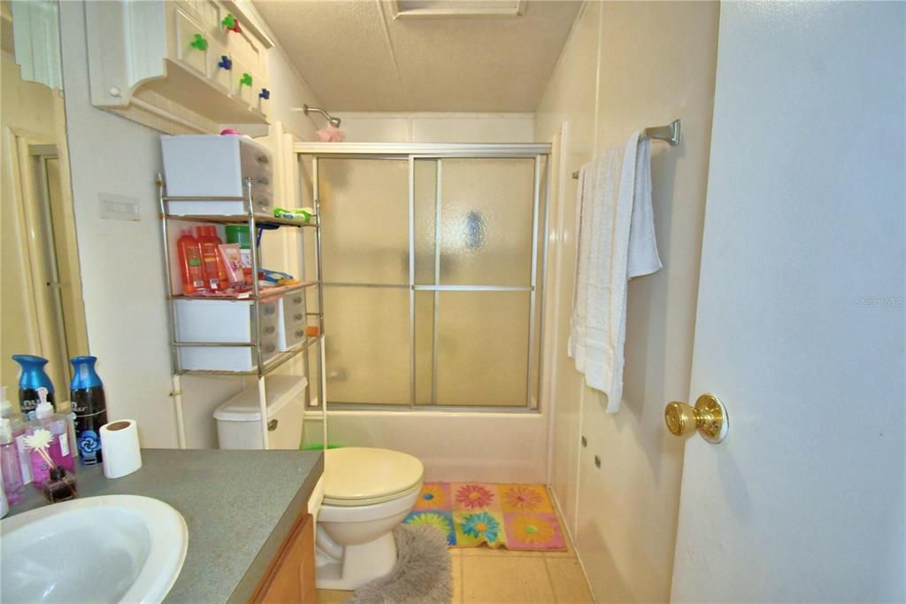 На продажу: $380,000 (4 спален, 2 ванн, 2432 Квадратных фут)