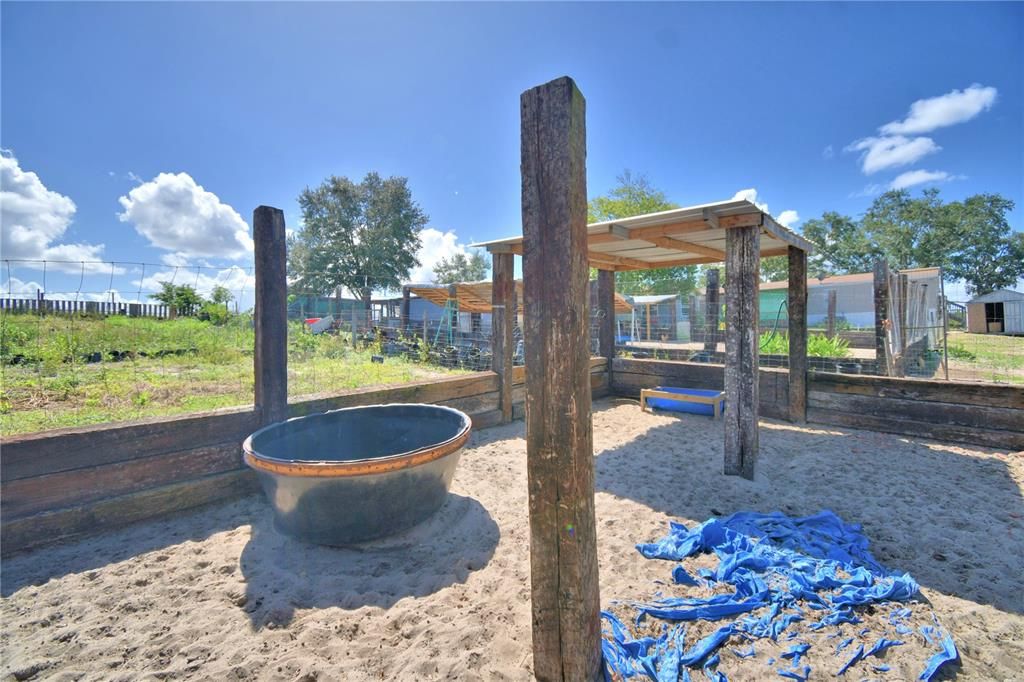 На продажу: $380,000 (4 спален, 2 ванн, 2432 Квадратных фут)