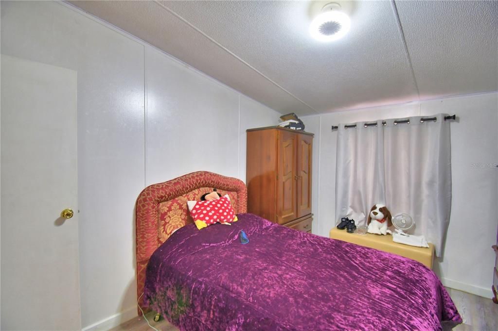 На продажу: $380,000 (4 спален, 2 ванн, 2432 Квадратных фут)