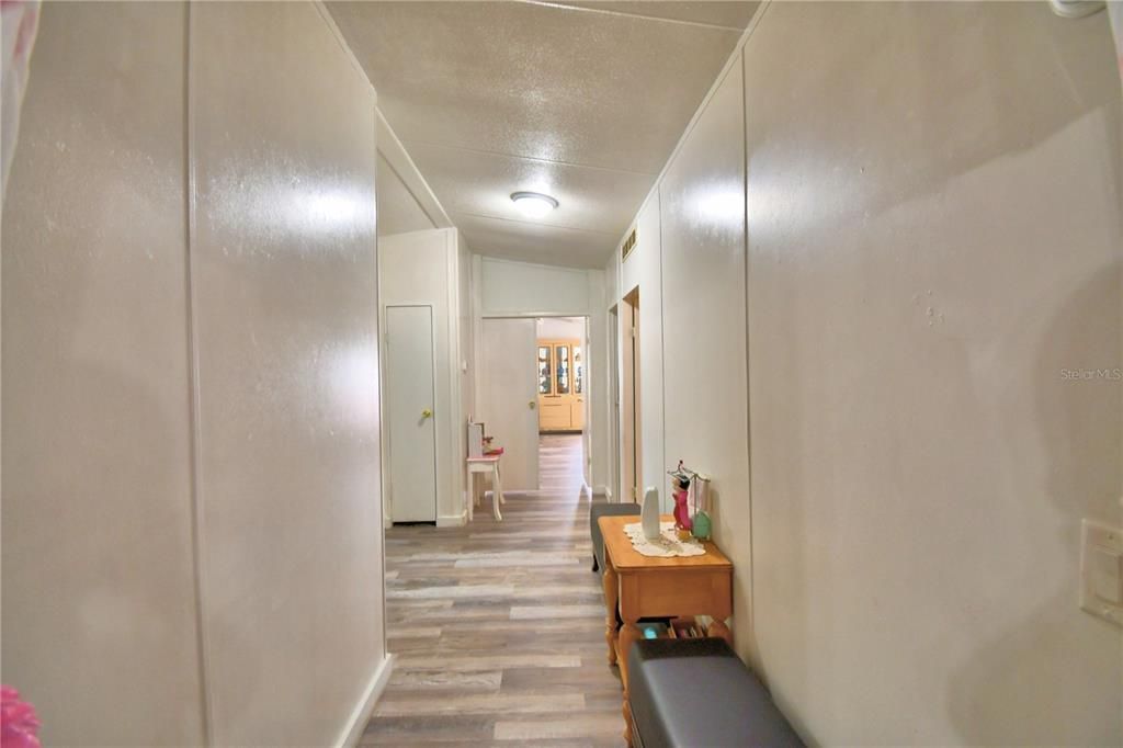 На продажу: $380,000 (4 спален, 2 ванн, 2432 Квадратных фут)