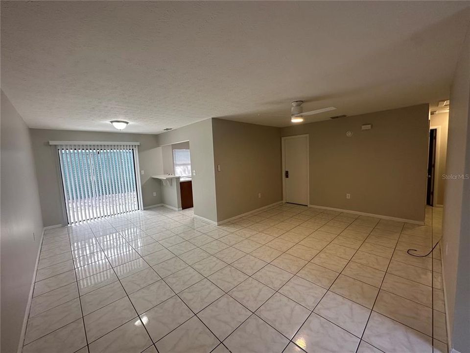 For Rent: $1,575 (3 beds, 2 baths, 1230 Square Feet)