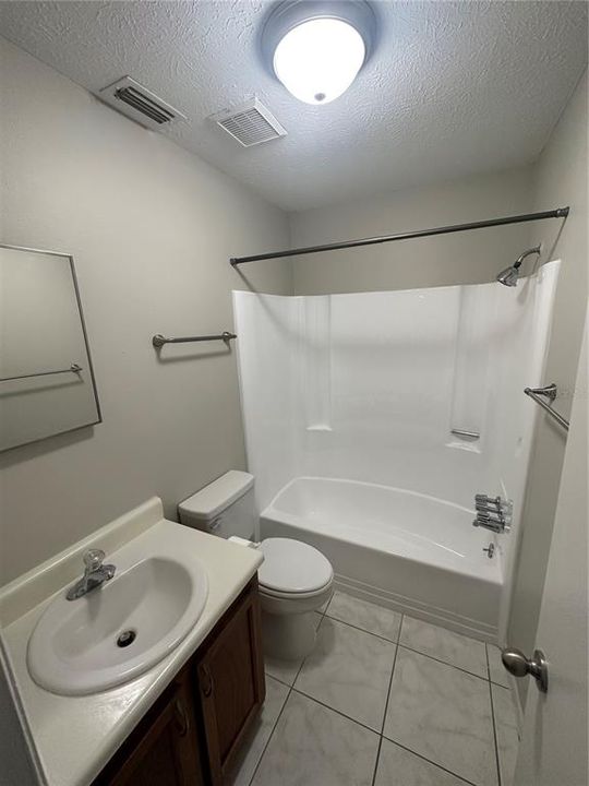 For Rent: $1,575 (3 beds, 2 baths, 1230 Square Feet)