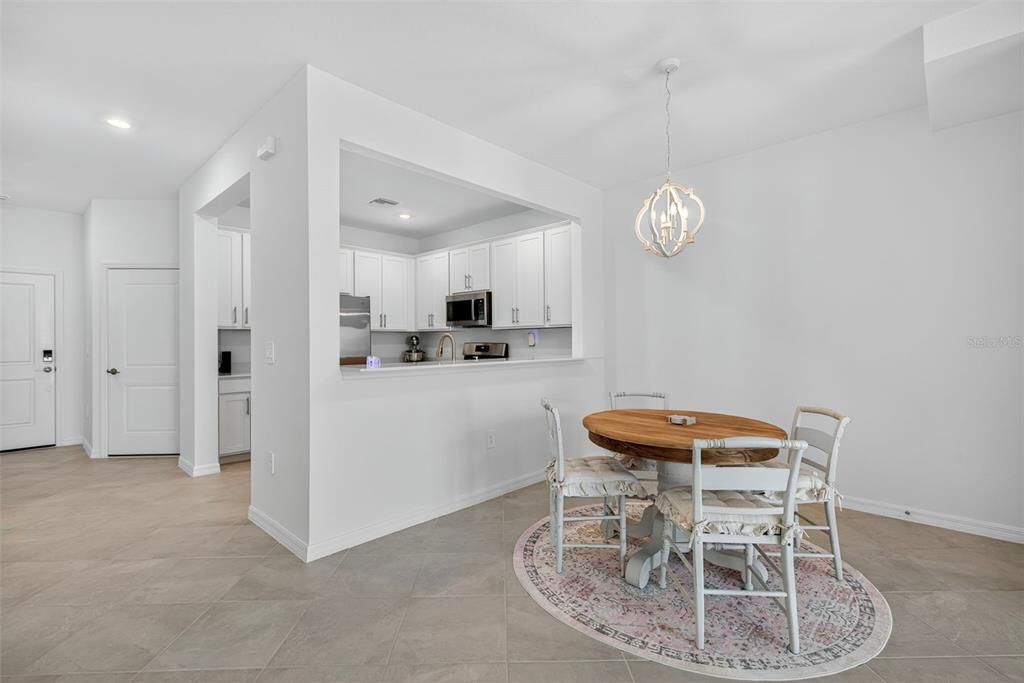 待售: $229,900 (3 贝兹, 2 浴室, 1879 平方英尺)