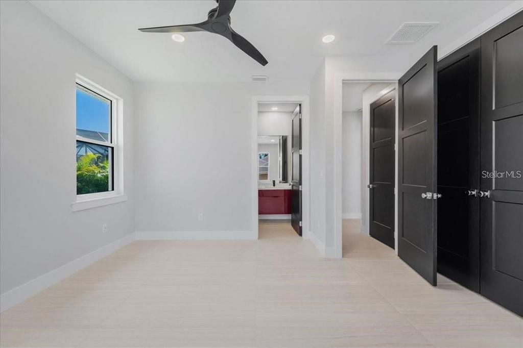 For Sale: $1,899,000 (4 beds, 3 baths, 2606 Square Feet)