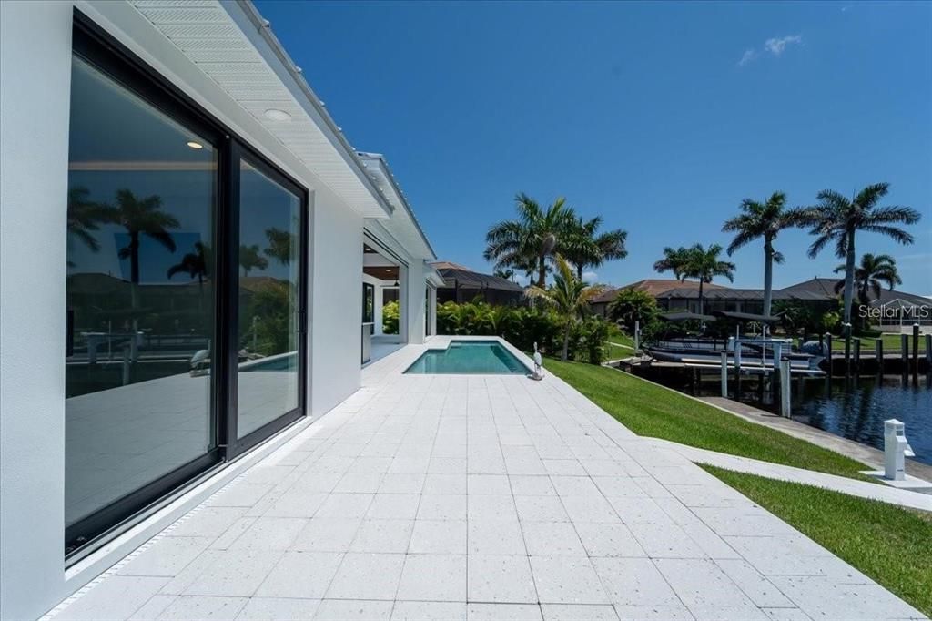 For Sale: $1,899,000 (4 beds, 3 baths, 2606 Square Feet)