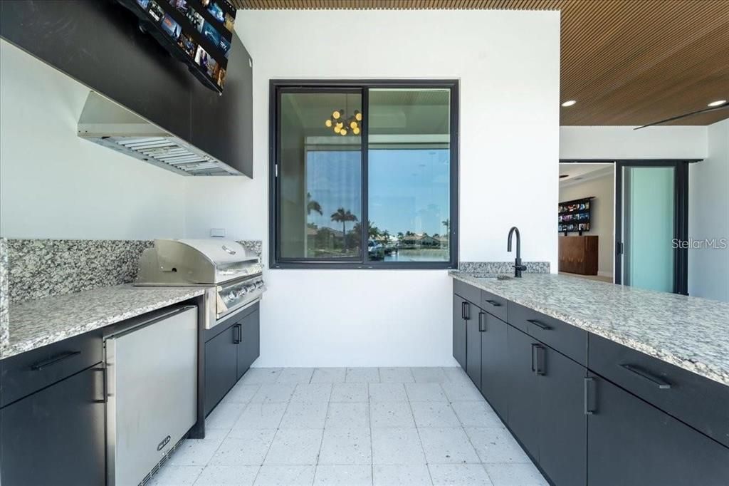 For Sale: $1,899,000 (4 beds, 3 baths, 2606 Square Feet)