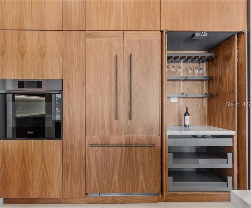 For Sale: $1,899,000 (4 beds, 3 baths, 2606 Square Feet)