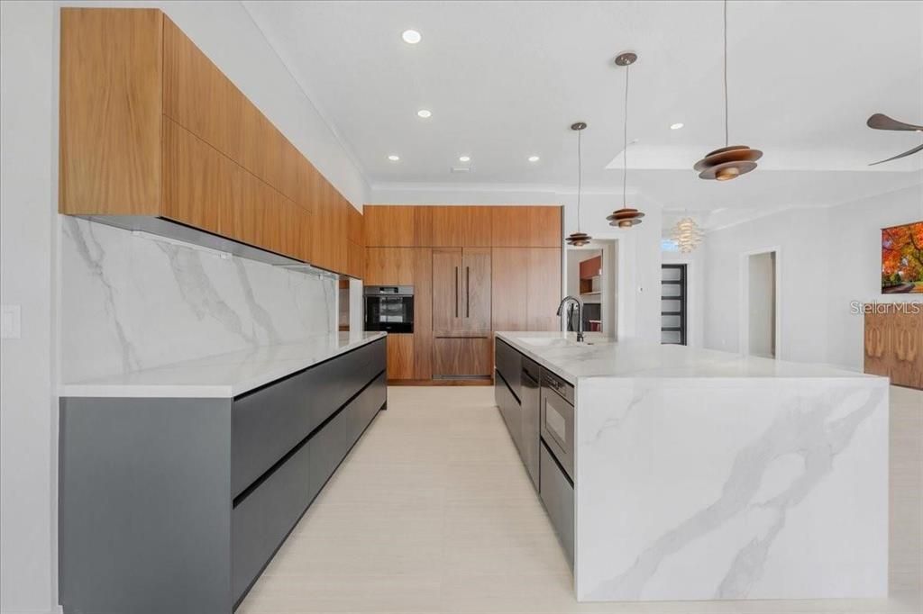 For Sale: $1,899,000 (4 beds, 3 baths, 2606 Square Feet)