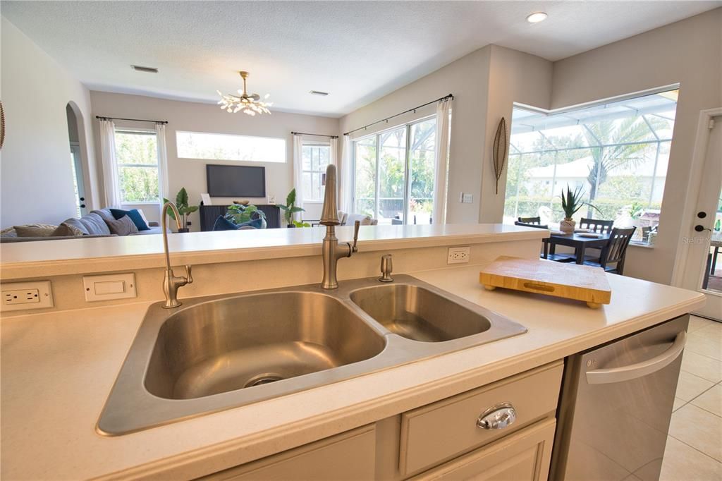 待售: $980,000 (4 贝兹, 3 浴室, 3473 平方英尺)