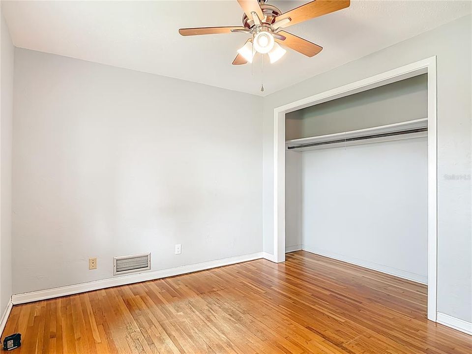 Active With Contract: $384,900 (3 beds, 2 baths, 1778 Square Feet)