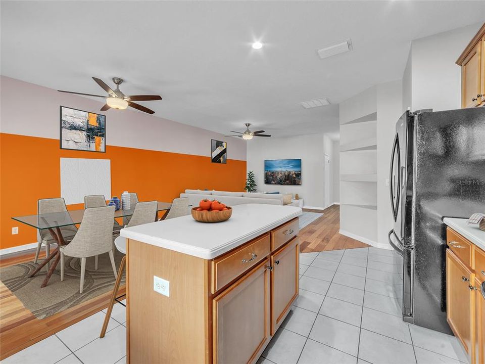 Activo con contrato: $199,900 (2 camas, 2 baños, 1539 Pies cuadrados)